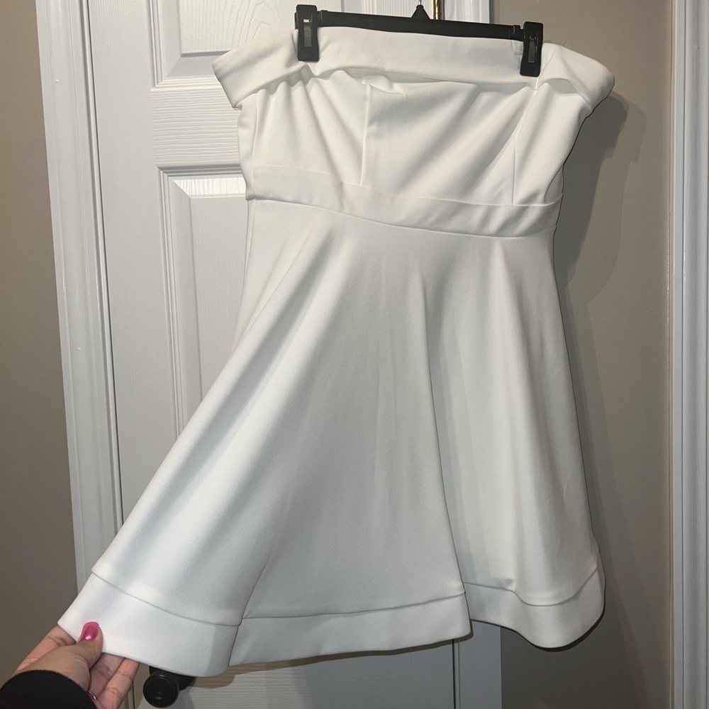 Juniors plus size white zip up strapless dress size 19 - Picture 4 of 7